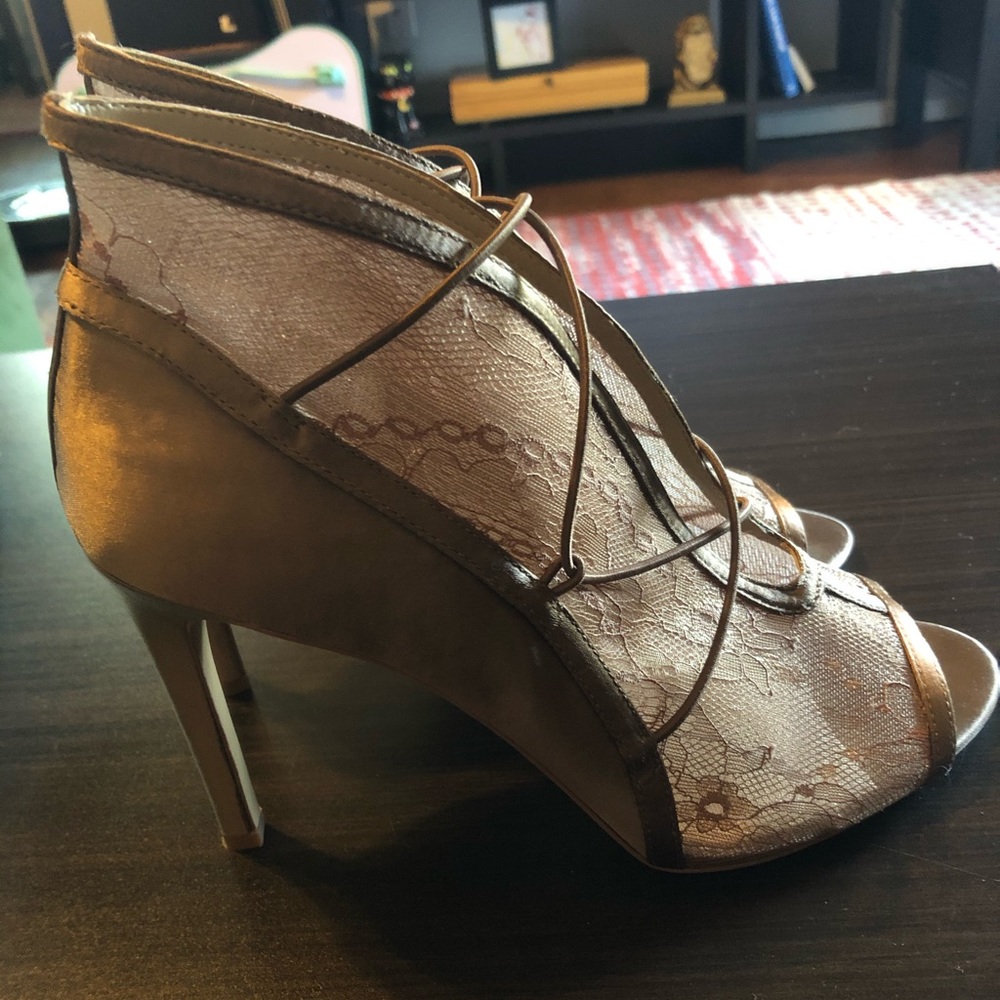 G.I.L.I Peep Toe Bootie | Size 9.5